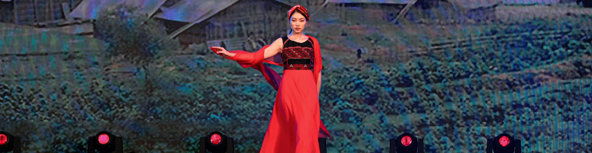 Thổ cẩm - NTK Quang Huy