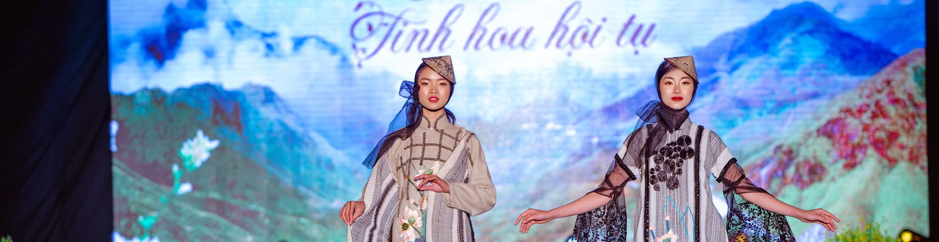 Thổ cẩm - NTK Vũ Việt Hà